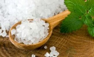 Αλατόλουτρα για την αντιμετώπιση του μύκητα